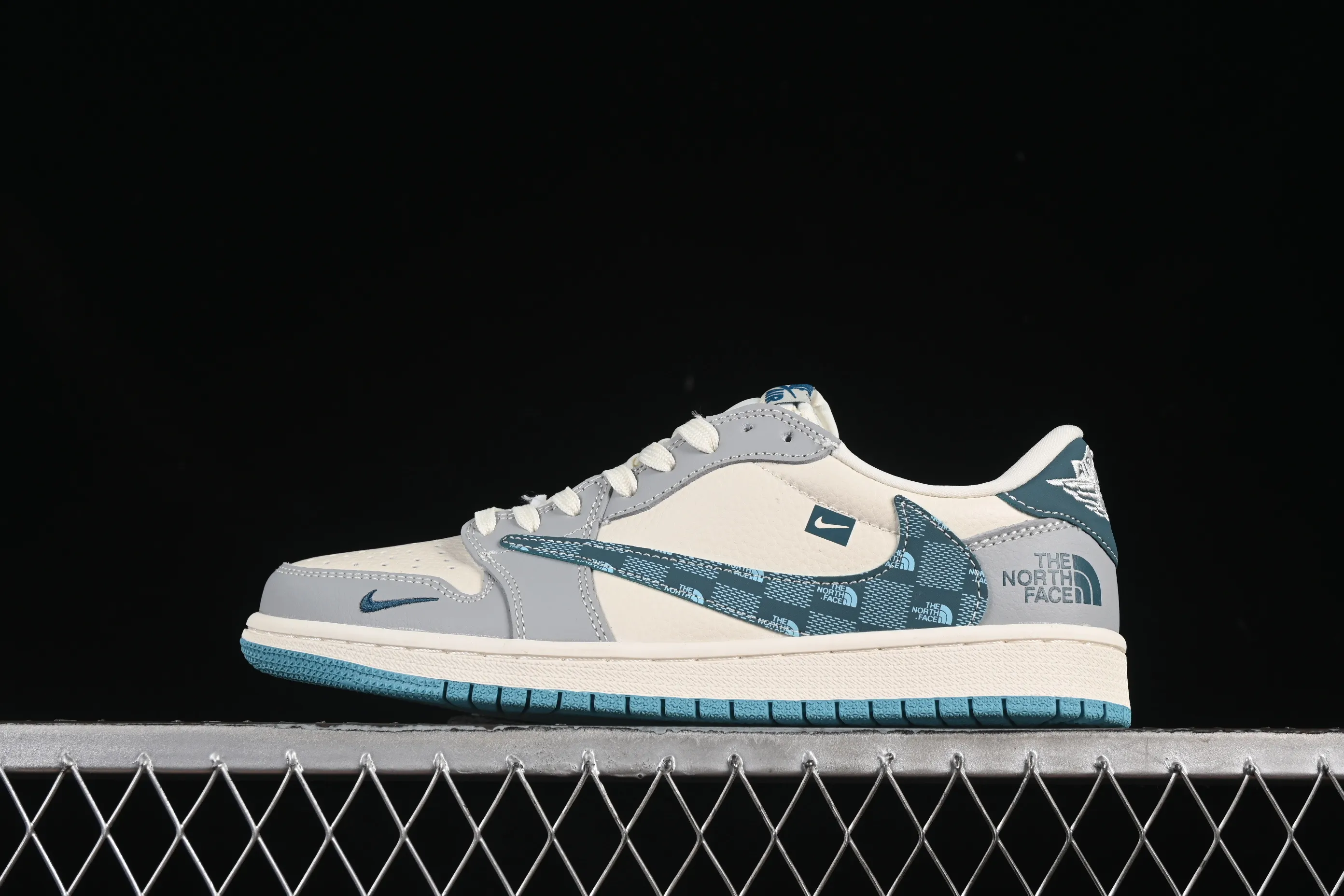 All categories Air Jordan Jordan series basketball shoes Air Jordan 1 Low High-end customized low-top sneakers Travis Scott x Fragment Design x Air Jordan 1 Low OG SP AJ1 North Face joint blue square hook low-top cultural casual sneakers LD2025-026